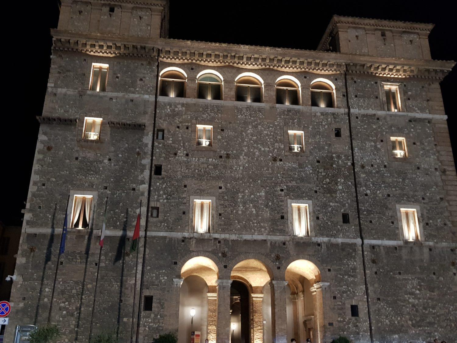 Palmira House - Delizioso Bilocale For Two Apartman Terni Kültér fotó